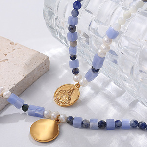 Collar de Perlas de Agua Dulce con Colgante Temático de Oro, Mezcla de Piedras Naturales Geométricas, Uso Diario Unisex - Product Image 3