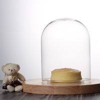 Vente en gros de grande taille OEM Cloche en verre ronde Cadeau alimentaire et décoration intérieure avec modèle de dôme coloré soufflé au design de Noël