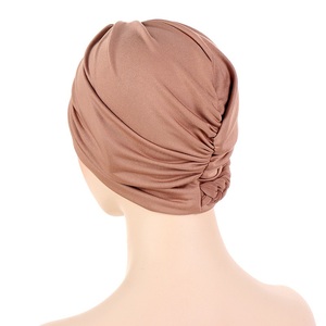 Stock <span class=keywords><strong>Pas</strong></span> <span class=keywords><strong>Cher</strong></span> Mode Couvre-chef Turban <span class=keywords><strong>Bonnet</strong></span> Couleur Unie Turban Doux Femme Musulmane Hijabs <span class=keywords><strong>Bonnet</strong></span> - Product Image 6