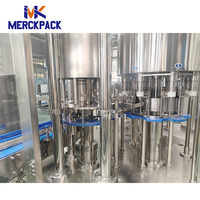 Machine automatique électrique 3-en-1 monobloc de rinçage, remplissage et bouchage avec roulement de moteur pour eau minérale pure et jus en bouteille PET