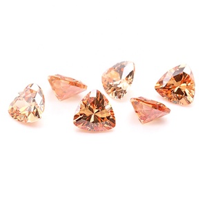 Lab oluşturulan yapay zirkon 4*4mm-10*10mm sıcak satış trilyon şekli gevşek kübik zirkon taşı şampanya rengi Cz taşlar - Product Image 2