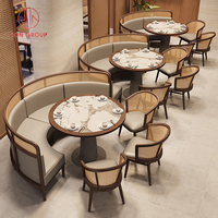 Ensemble de meubles de restaurant, hôtel, café, canapé en cuir, banquette, table et chaises en bois massif de style moderne chinois