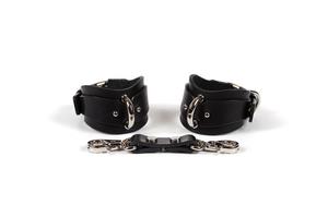 Menottes BDSM et attaches de cheville pour soumission mature DRE-0003 - Product Image 3