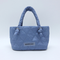 Tas Tote Quilted OEM, Tas Tangan Quilted Berlogo Kustom dengan Pegangan Simpul, Tas Keranjang Mini Lucu untuk Wanita, Grosir
