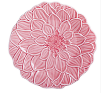 Service de vaisselle artisanal en relief avec motif chou rouge, assiettes et bols à salade pour restaurant et hôtel