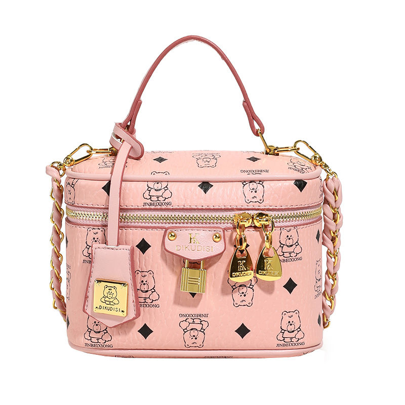 หมีสีชมพู