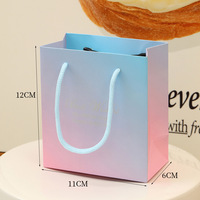 Boîte cadeau rectangulaire minimaliste en carton avec sangle de transport pour écharpe, chemise, parfum, robe – Grand emballage d'anniversaire