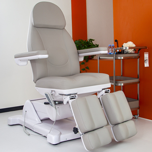 Cama <span class=keywords><strong>de</strong></span> masaje inclinada completa, moderna cama <span class=keywords><strong>de</strong></span> belleza con 4/5 motores, mesa <span class=keywords><strong>de</strong></span> masaje, cama <span class=keywords><strong>de</strong></span> pestañas faciales, <span class=keywords><strong>fisioterapia</strong></span> eléctrica, muebles <span class=keywords><strong>de</strong></span> salón <span class=keywords><strong>de</strong></span> SPA - Product Image 1