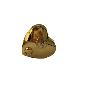 Timbre Golden Heart con batería, resistente al agua, para exteriores, fácil instalación - Product Image 3