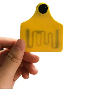 Pig Ear Rfid Tag 860Mhz-960Mhz UHF Animal Ear Tag Cattle Gps Track Management Ear Tags With UHF Reader