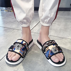 2022 outdoor fashion <span class=keywords><strong>calzature</strong></span> sandalo da uomo, pantofole da uomo con stampa a sublimazione nera regolabile <span class=keywords><strong>per</strong></span> sport da <span class=keywords><strong>spiaggia</strong></span> estivi - Product Image 2