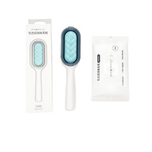Brosse de toilettage pour animaux de compagnie à eau, peigne de nettoyage par gravité pour chiens et chats, outil d'élimination des poils - Product Image 2
