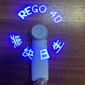 Mini Ventilador de Mano LED Personalizado con Luz, Batería Recargable, Ventilador Portátil y Usable - Product Image 1