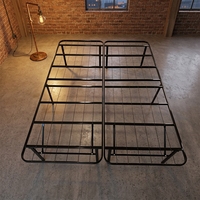 Cadre de lit à baldaquin Queen Size en métal, escamotable et gain de place, pour appartements urbains multifonctionnels à une pièce