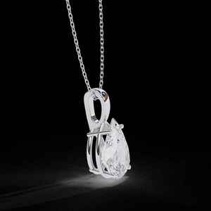 Collar con Colgante Solitario de Plata de Ley 925 con Moissanita Corte Pera, Joyería para Regalo de Boda o Fiesta - Product Image 1