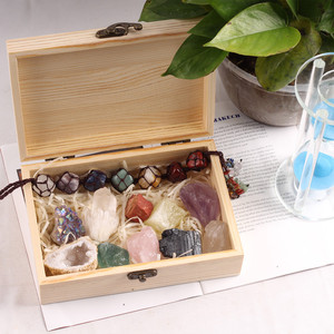 Commercio all'ingrosso Naturale Guarigione Di Cristallo Box Set di guarigione geode auto cubo gancio Caduto Diversi di Roccia Minerale Set Scatola di Cristallo per il regalo - Product Image 5