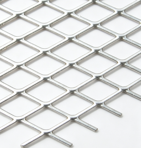 Panneau en métal expansé en acier inoxydable durable, matériau métallique pour la construction industrielle, la décoration et la protection - Product Image 1