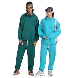 Sudadera Holgada de Forro Polar Estilo Americano MAKITAPE y Pantalones Deportivos de Pierna Recta con Estampado de Corazón para Hombre y Mujer - Product Image 4