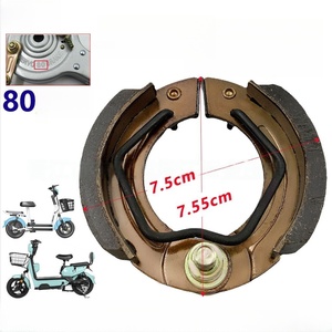 Plaquettes de frein en gros patins de frein de <span class=keywords><strong>moto</strong></span>, plaquettes de frein de vélo électrique simples, blocs de frein de vélo 80/90/100/110 - Product Image 2