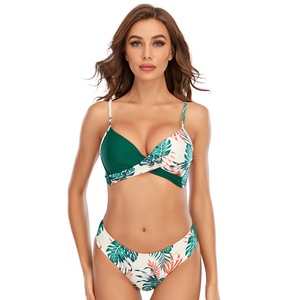 Conjunto de <span class=keywords><strong>Bikini</strong></span> con Bandera de Colombia para Mujer, Material Reciclado Mixto con Pedrería Rosa y Cristal, <span class=keywords><strong>Bikini</strong></span> de Dos Piezas con Lurex Push-Up - Product Image 2