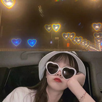 Fournitures en gros Premium Funny Party Eyewear 3d Prism Raves Lunettes en plastique pour feux d'artifice Lunettes de diffraction de coeur