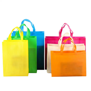 Sacs en plastique biodégradables en PP personnalisés en gros, sacs de shopping avec poignée pour l'emballage en supermarché - Product Image 4