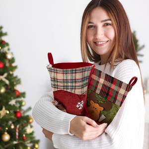 Chaussettes de Noël géantes Père Noël et Bonhomme de neige pour le réveillon du Nouvel An, sacs cadeaux pour bonbons, décoration de Noël pour arbre et fenêtre - Product Image 4