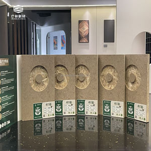 GuangLin Fine <span class=keywords><strong>OSB</strong></span> 1220*2745 18mm Flakeboards Hoja de aglomerado Material de madera sin terminar para uso en interiores Muebles para salas de conferencias - Product Image 5