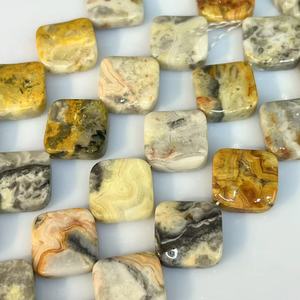 Perçage d'agate folle carrée arquée double face de 16mm le long <span class=keywords><strong>des</strong></span> diagonales d'un carré Approx: 23 pièces/str - Product Image 1