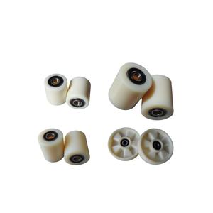 Pièces détachées pour <span class=keywords><strong>transpalette</strong></span> manuel : roues en nylon à bon prix - Product Image 1