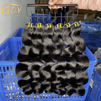 Lots de Cheveux Naturels Indiens Vierge Ondulés, Lots de Cheveux Vietnamiens à Cuticules Alignées, Fournisseur en Gros de Cheveux Humains Non Traités