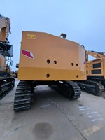Excavatrice hydraulique XE800D : Manipulation optimisée pour l'excavation de minerai et la remise en forme de stockpiles volumineux