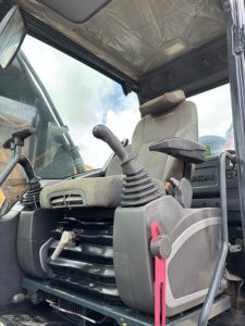 Oferta Especial: Excavadora Usada Hyundai 330LC-9s de 33 Toneladas con Motor Cummins, Modelo 2023, Probada e Inspeccionada - Product Image 3