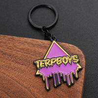 Porte-clés personnalisé sur mesure avec logo, texte, lettre, triangle, style graffiti en émail, porte-clés 3D pour sac, clés, cadeau