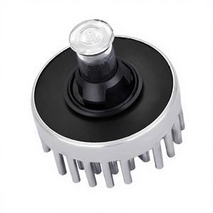 Pieza de repuesto para bombilla de luz trasera GMC 13582912 19433735 Material ABS para reparación de luces de freno - Product Image 2