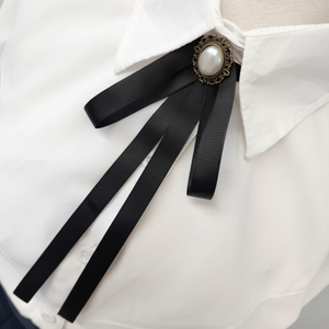 Spilla nera con nastro a doppia linea per il Festival scolastico della cerimonia di ammissione alla laurea-accessorio alla moda - Product Image 1