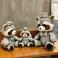 Peluche raton laveur mignonne, habillée avec un chapeau haut et une nœud papillon, pour la vente en gros aux détaillants et sur le marché de la revente