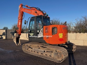Excavatrice sur chenilles d'occasion Hitachi ZX135 du Japon à prix avantageux - Product Image 5