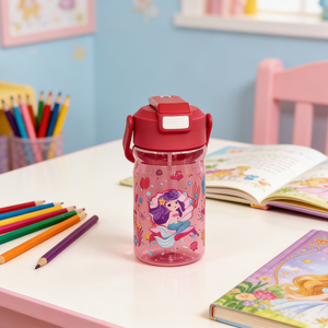 ขวดน้ำพลาสติกพกพาลายการ์ตูนเจ้าชายเงือกสำหรับเด็ก พร้อมหลอดดูด - Product Image 1