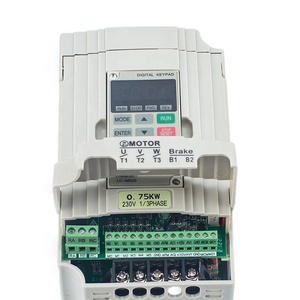 En stock: Inversores de frecuencia de 0.75kw, 1.5kw, 2.2kw, 3.7kw, 5.5kw, 7.5kw, 380V, 440V; Convertidores de frecuencia; Variadores de CA; Controladores de velocidad VFD - Product Image 2