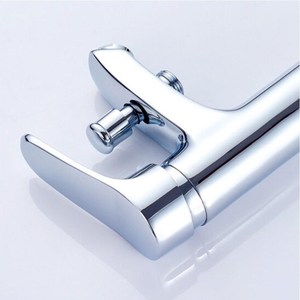 Single Handle Basin Faucet Single Hole Deck <b>Mounted</b> Ceramic Valve Core Copper Sink Tap Traditional Style - Product Image 3