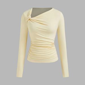 Camisa de mujer 90% Viscosa 10% Elastano Cuello asimétrico Plisado Camiseta de manga larga para mujer - Product Image 1