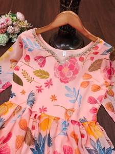 Vestido Maxi indio elegante de Georgette con patrón de cuello intrincado-Vestidos Casuales - Product Image 4