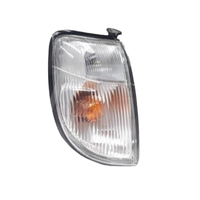 Kit carrosserie Pickup partie carrosserie lampe avant lampe d'angle phares 26115- VJ825 lampe latérale clignotants pour NISSAN D21 D22