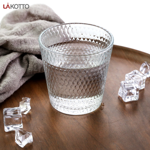 Gelas Bundar Gelas Bir Tebal Permukaan Sarang Lebah Gelas Kaca <span class=keywords><strong>Vodka</strong></span> Es untuk Pertandingan Sepak Bola Klub - Product Image 6