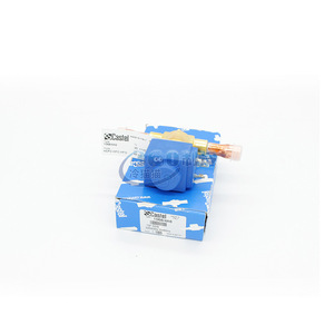 Válvula Solenoide Castel 1068/4A6 AC 240V para Control de Agua en Aire Acondicionado Central y Almacenamiento en Frío - Product Image 1