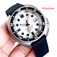 Titane Tortue Montre Automatique Hommes NH35 Movt Plat Saphir 120 clics Lunette Cadran Blanc Lumnous Marqueurs Bande De Caoutchouc MOP Cadran