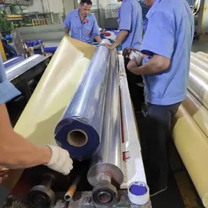 Chine Tente de camion couvrant le rouleau de bâche de tissu de polyester enduit de PVC ignifuge imperméable de 18oz Fabricants