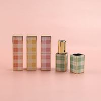 Tubes à lèvres magnétiques vides en plastique de haute qualité, luxueux, carrés, à rayures colorées, imprimés à l'écran, avec logo personnalisé, cosmétiques
