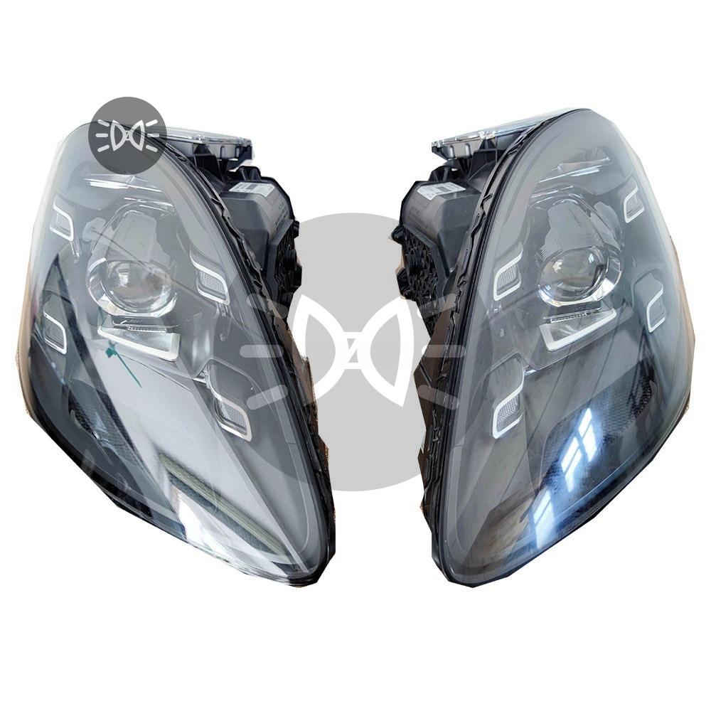 สีขาวอบอุ่น